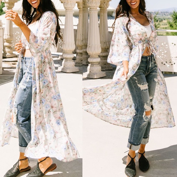 Dash of Pink Tops - Dandelion Daydreams Long Kimono